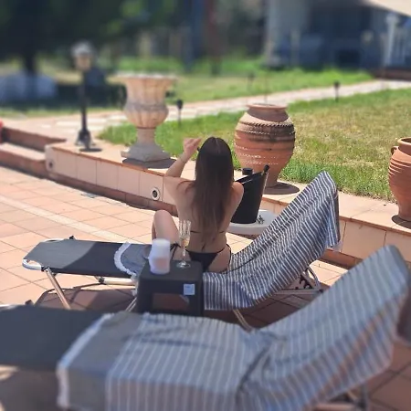Case de vacanță Pietra Mare Palaio Eleftherochori